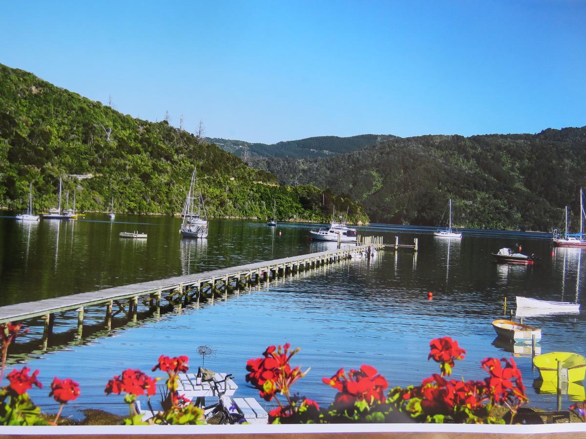 Waterfront Bed And Breakfast Picton Eksteriør billede